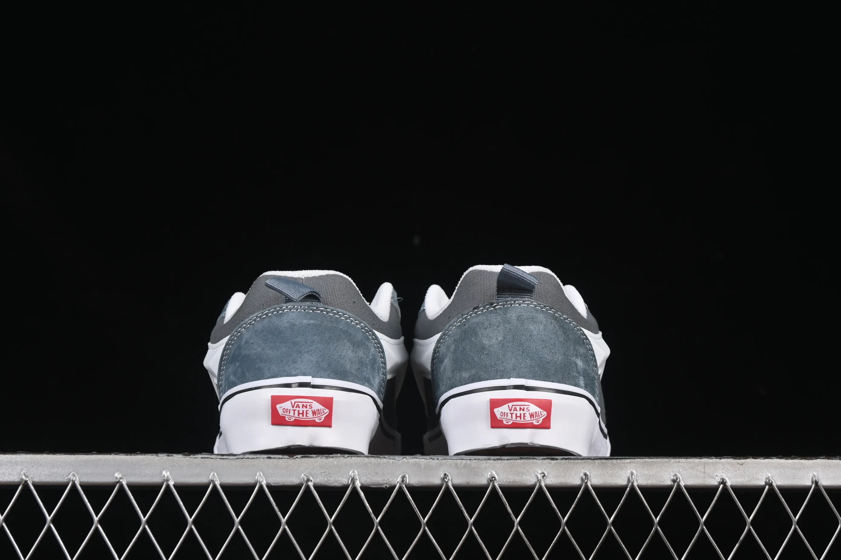 All categories Vans Vans series Vans Low Vans low-top Vans Knu Skool Vans low-top retro casual fat bread shoes VN0009QC6BT